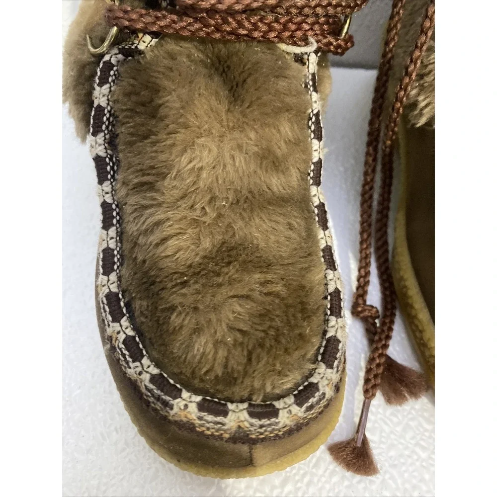 Snowland Snow Boots Women 5 Brown Excellent Vintage Faux Fur Mukluk Lace Up